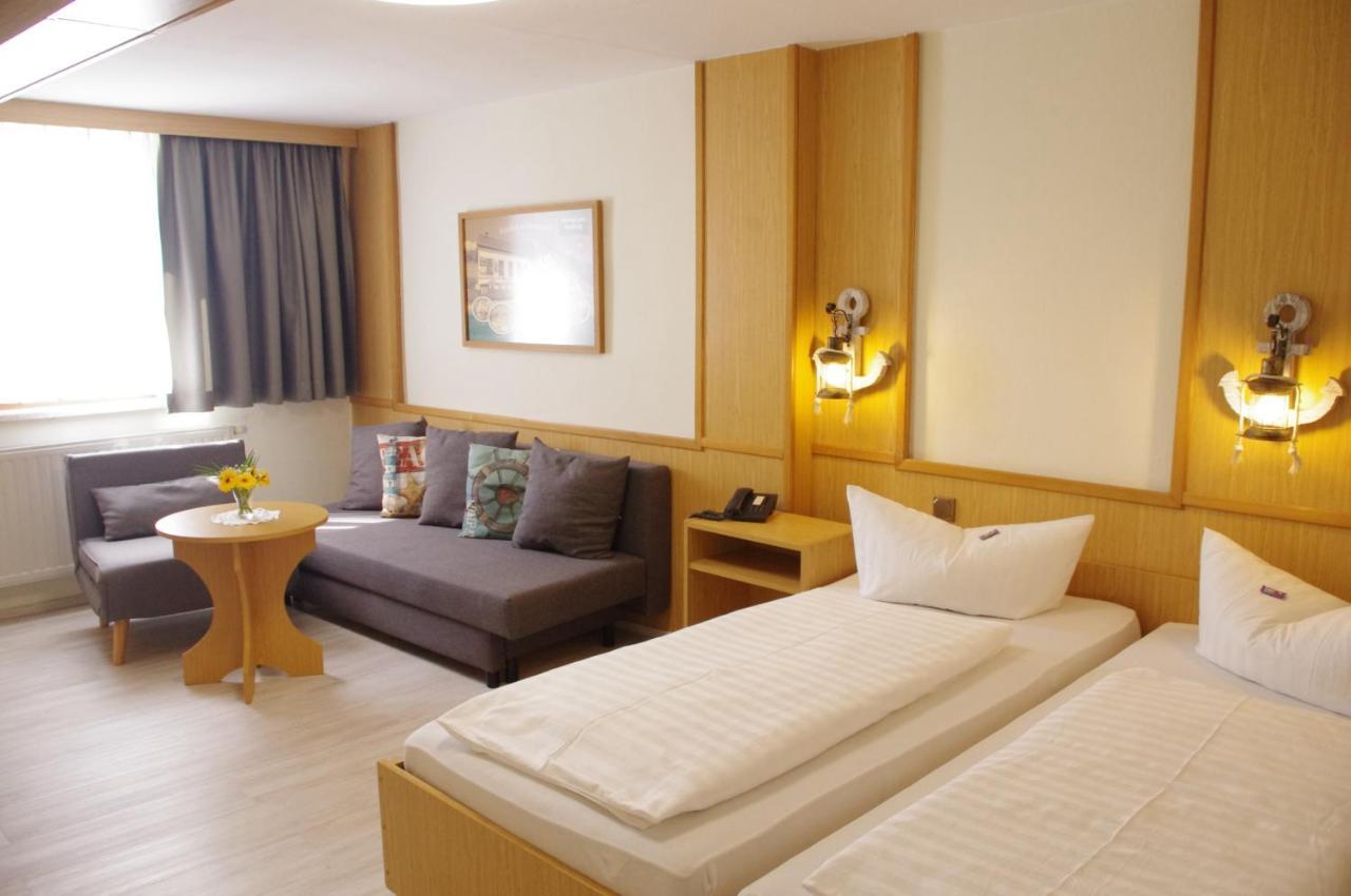 Hotel Gasthof Zum Walfisch Klingenthal Eksteriør bilde