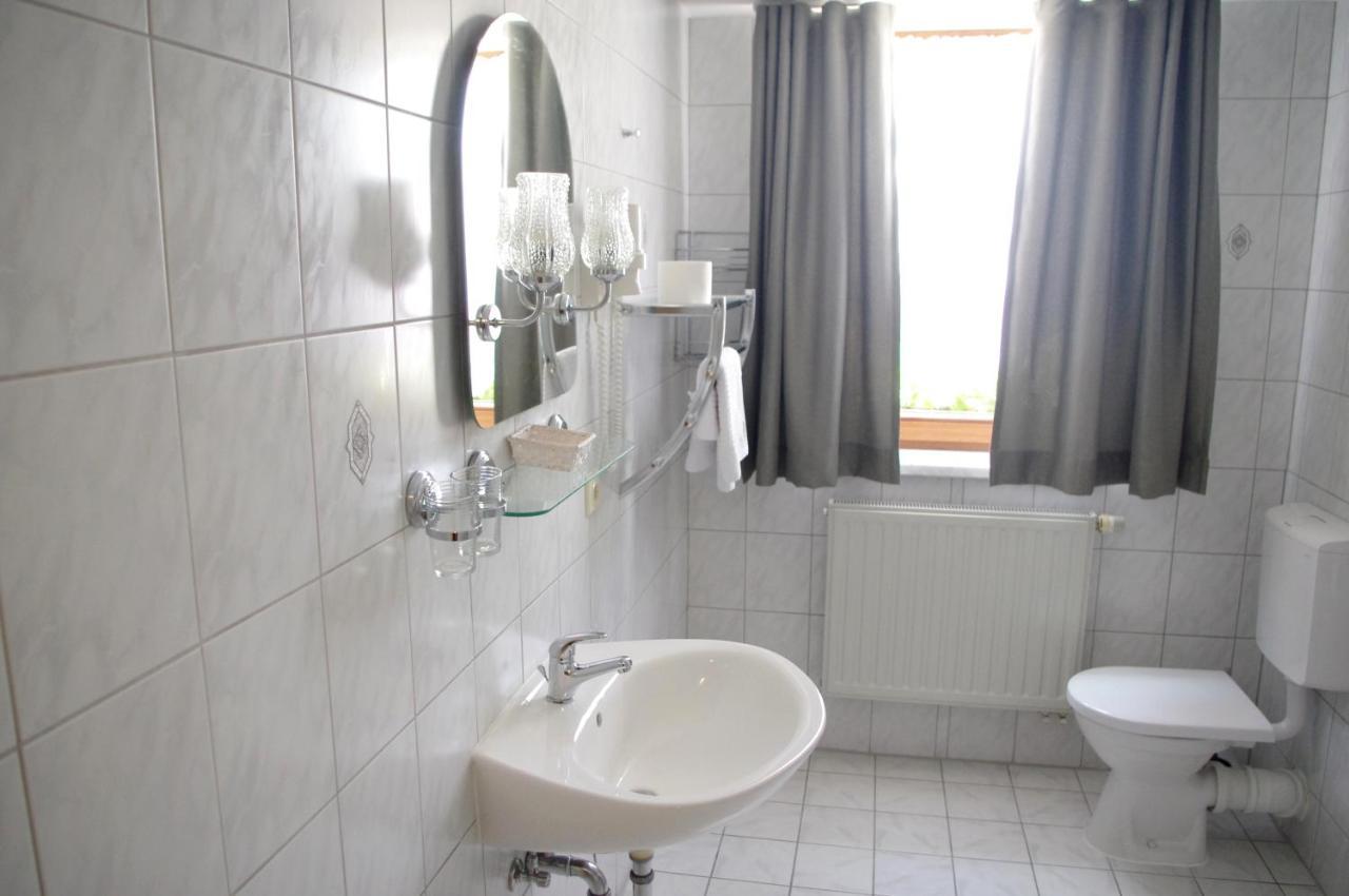 Hotel Gasthof Zum Walfisch Klingenthal Eksteriør bilde