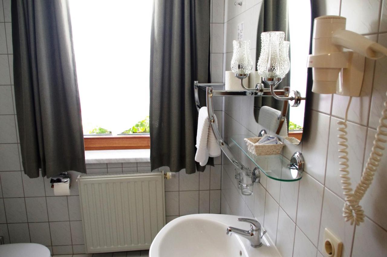 Hotel Gasthof Zum Walfisch Klingenthal Eksteriør bilde