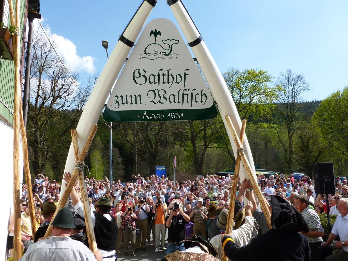 Hotel Gasthof Zum Walfisch Klingenthal Eksteriør bilde